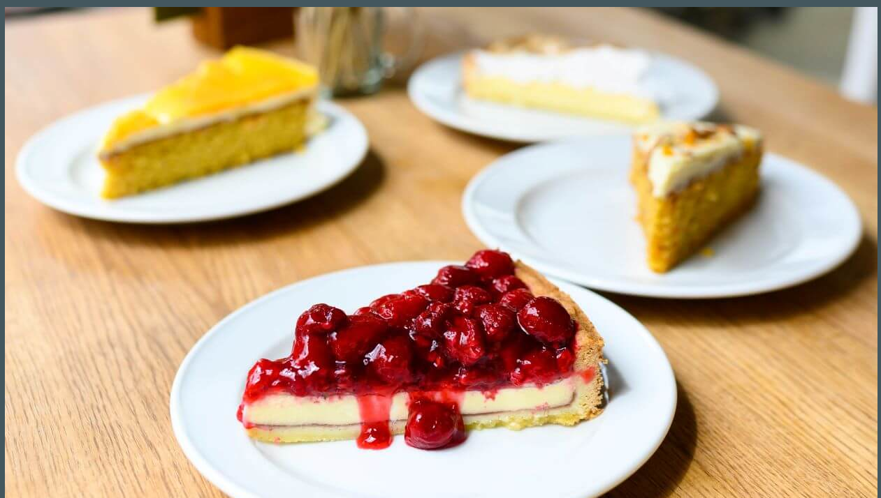 Kuchen klein zugeschnitten